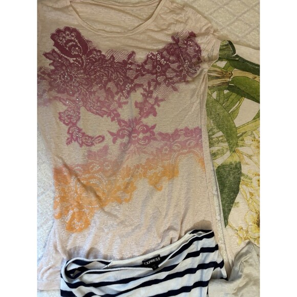 Lot 5 Express Women’s Tops Animal,Floral,Stripped Print 2 New No Tag 4 Sm 1 Med - Picture 10 of 16